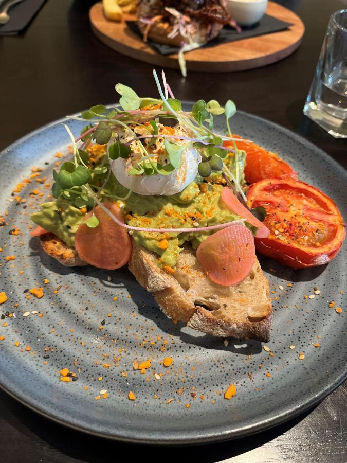 The Amberley Hotel 外观 照片